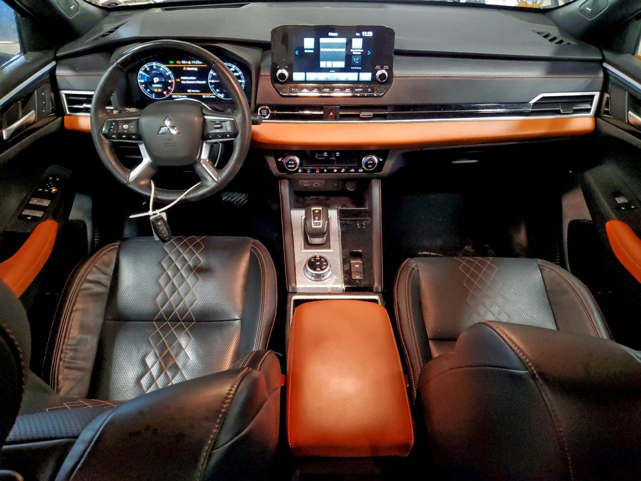 2022 MITSUBISHI outlander