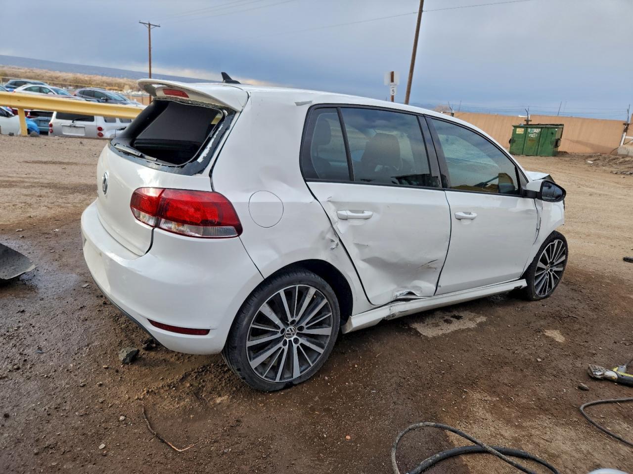 2014 VOLKSWAGEN GOLF