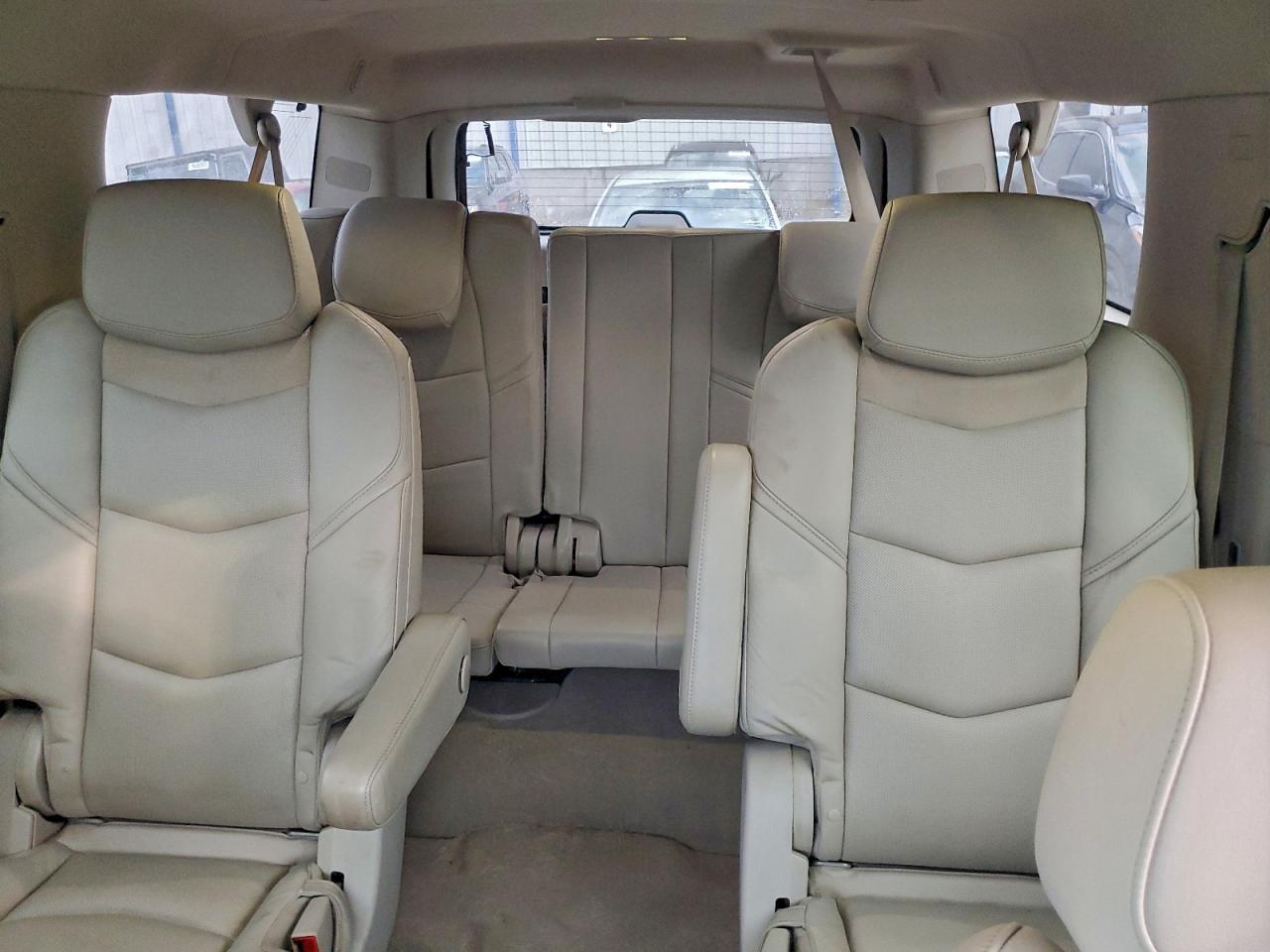 2016 CADILLAC Escalade ESV