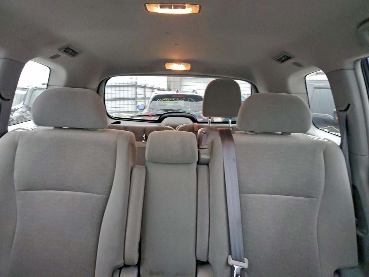 2011 TOYOTA HIGHLANDER