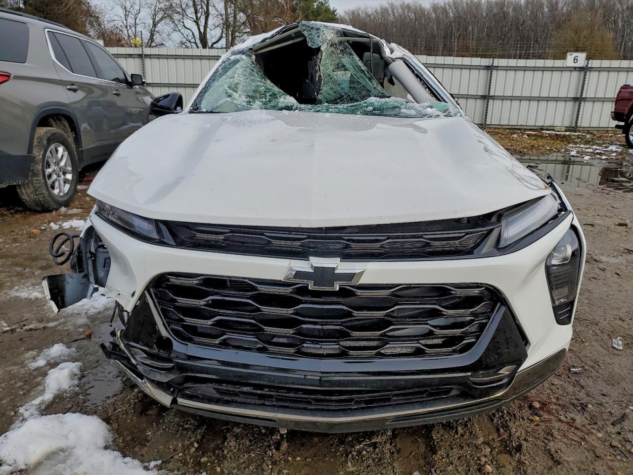 2025 CHEVROLET TRAX