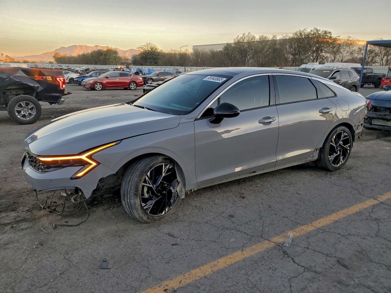 2025 KIA K5