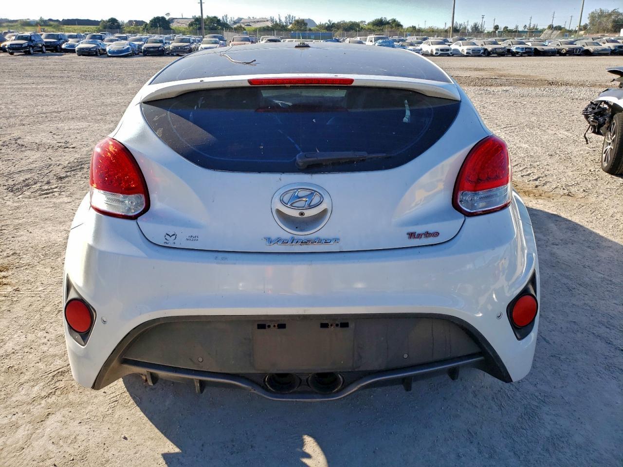 2015 HYUNDAI VELOSTER