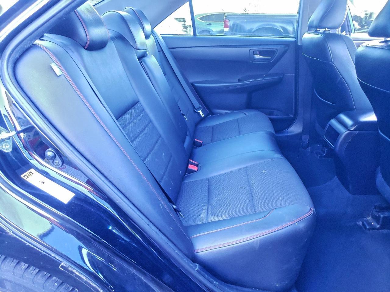 2016 TOYOTA CAMRY