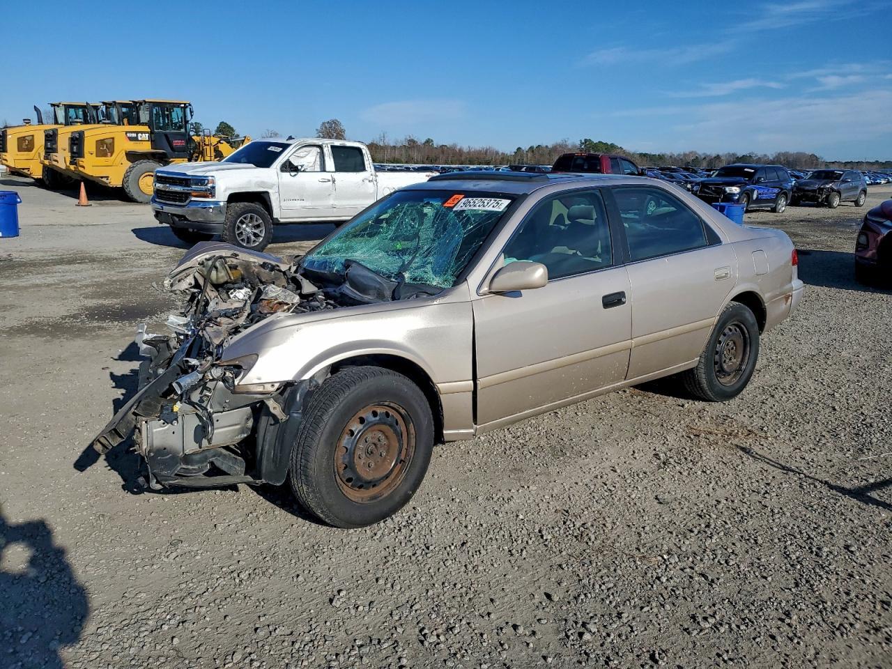 2011 TOYOTA CAMRY