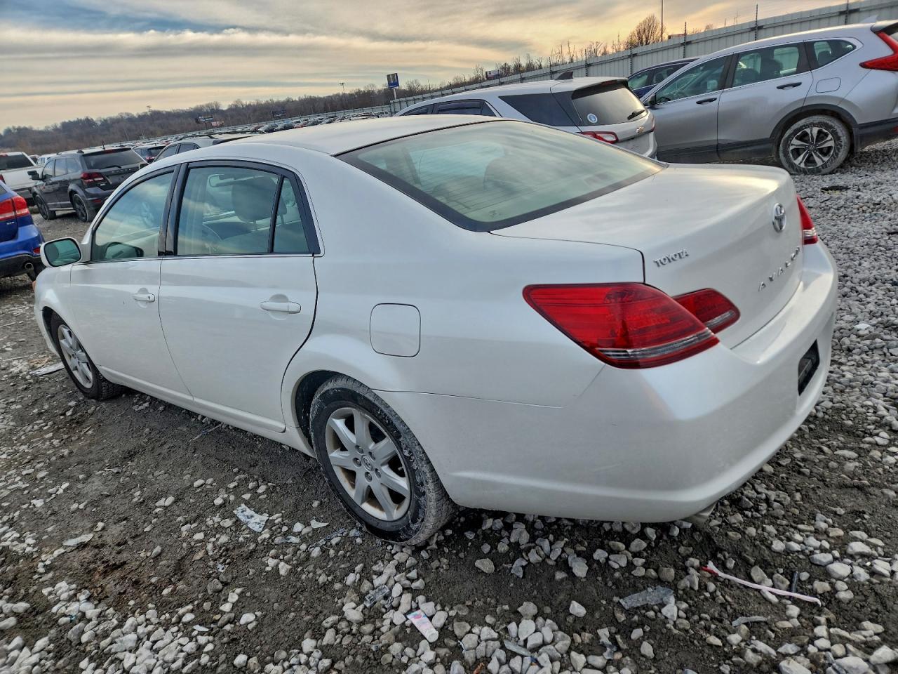 2008 TOYOTA Avalon