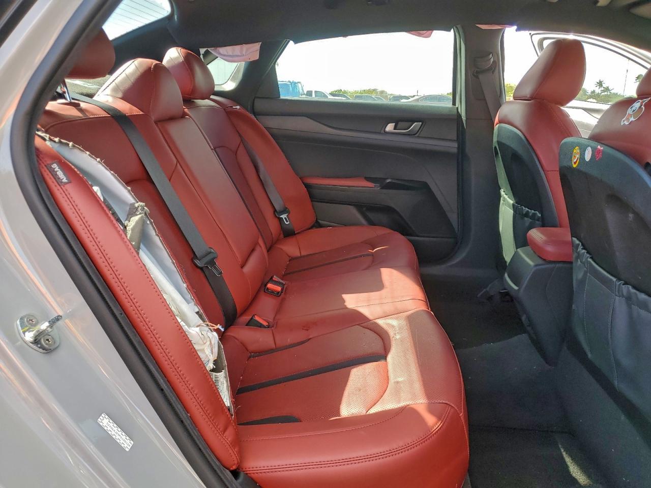 2023 KIA K5