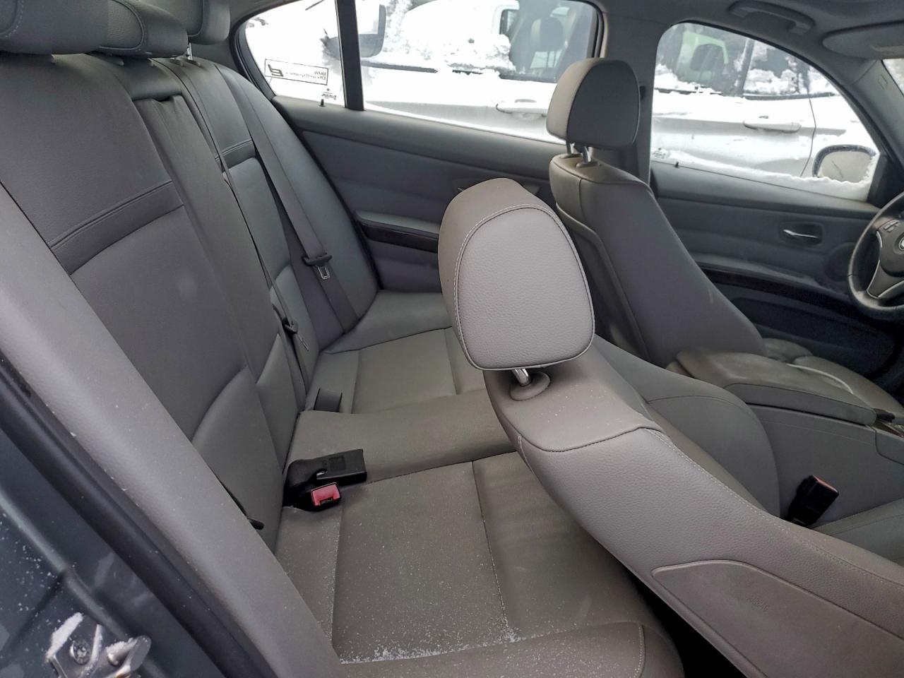 2011 BMW 3 SERIES