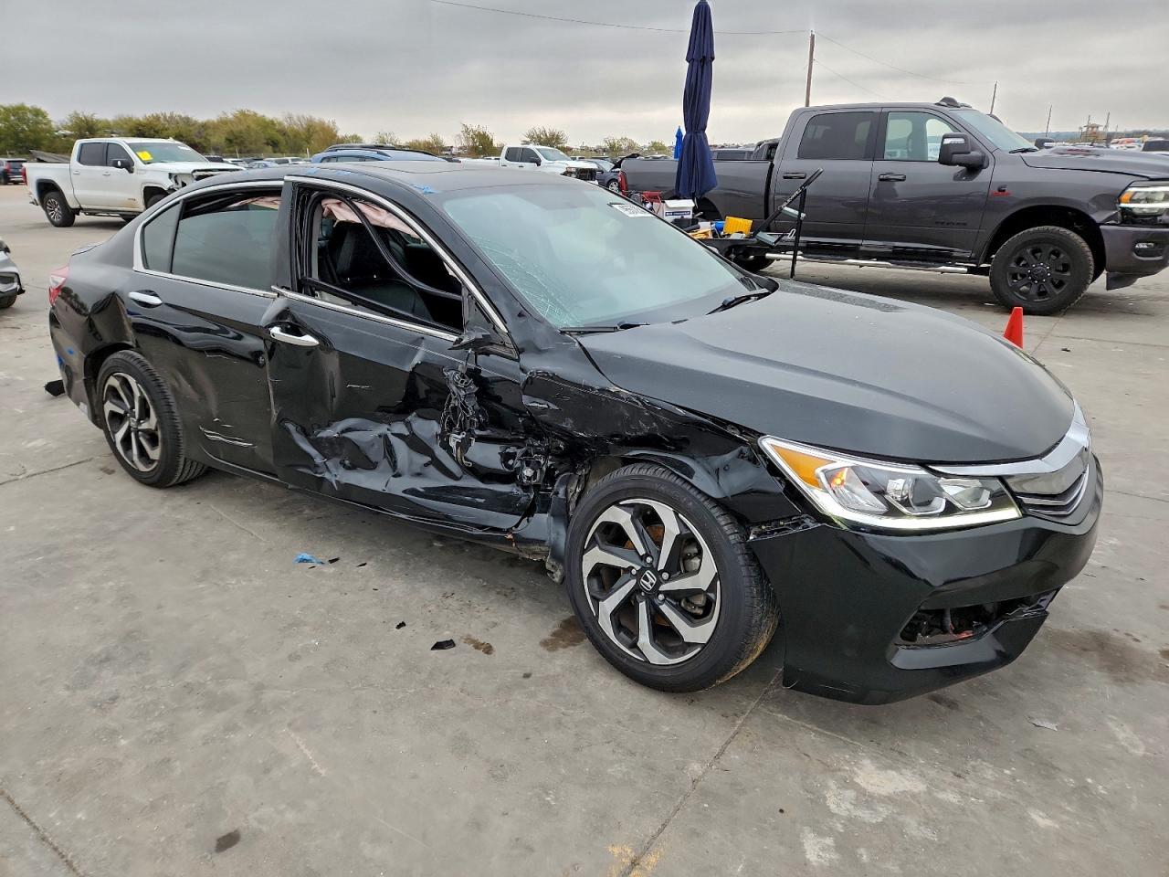 2017 HONDA ACCORD
