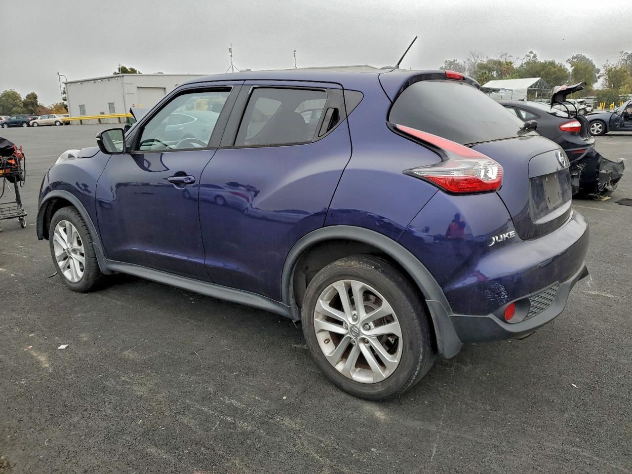 2015 NISSAN Juke