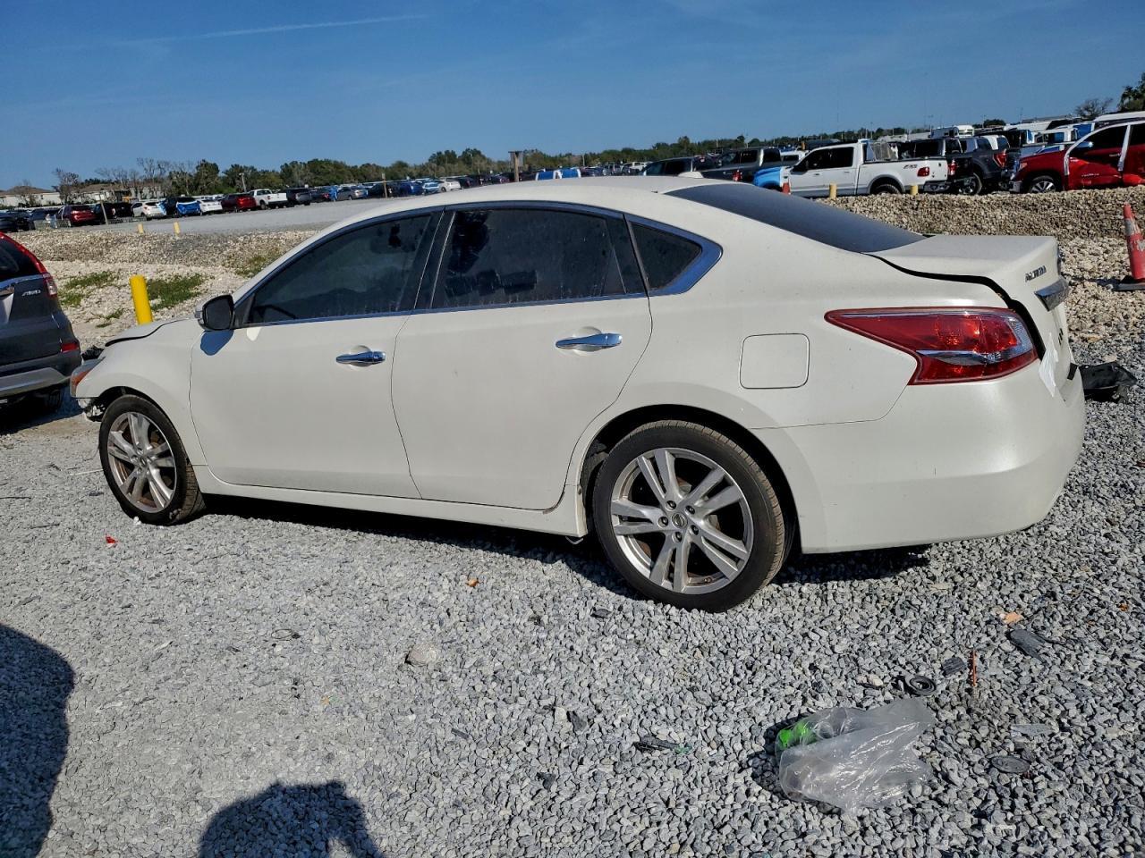 2013 NISSAN ALTIMA