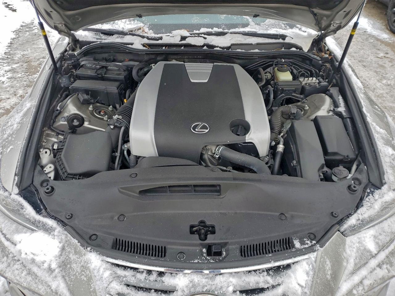 2017 LEXUS IS 300