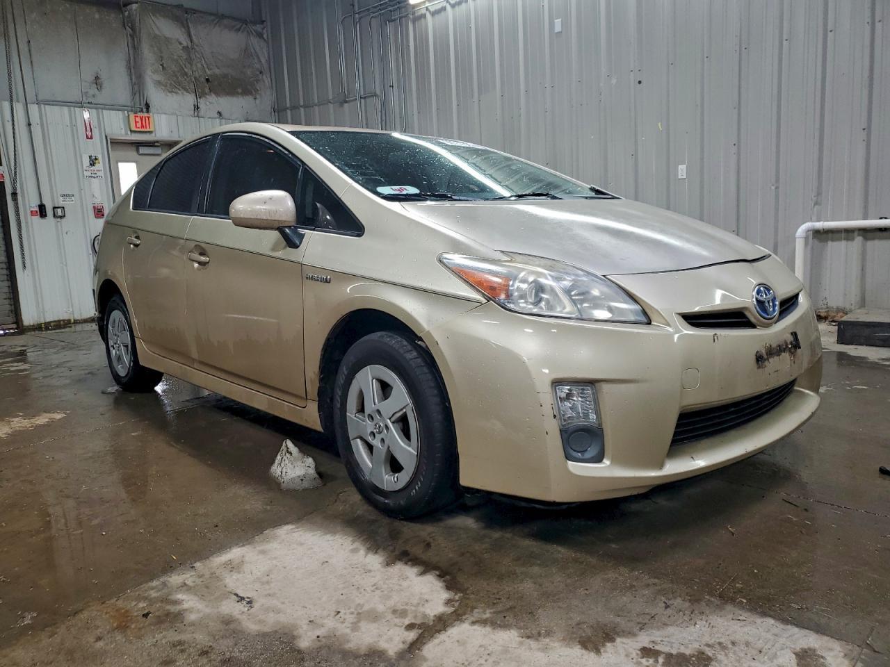 2011 TOYOTA PRIUS