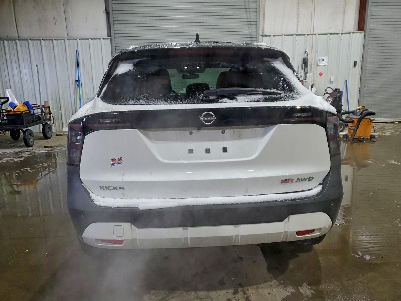 2025 NISSAN KICKS