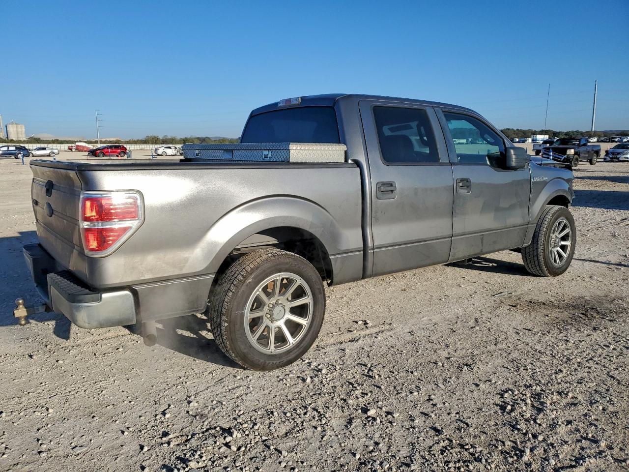 2013 FORD F-150