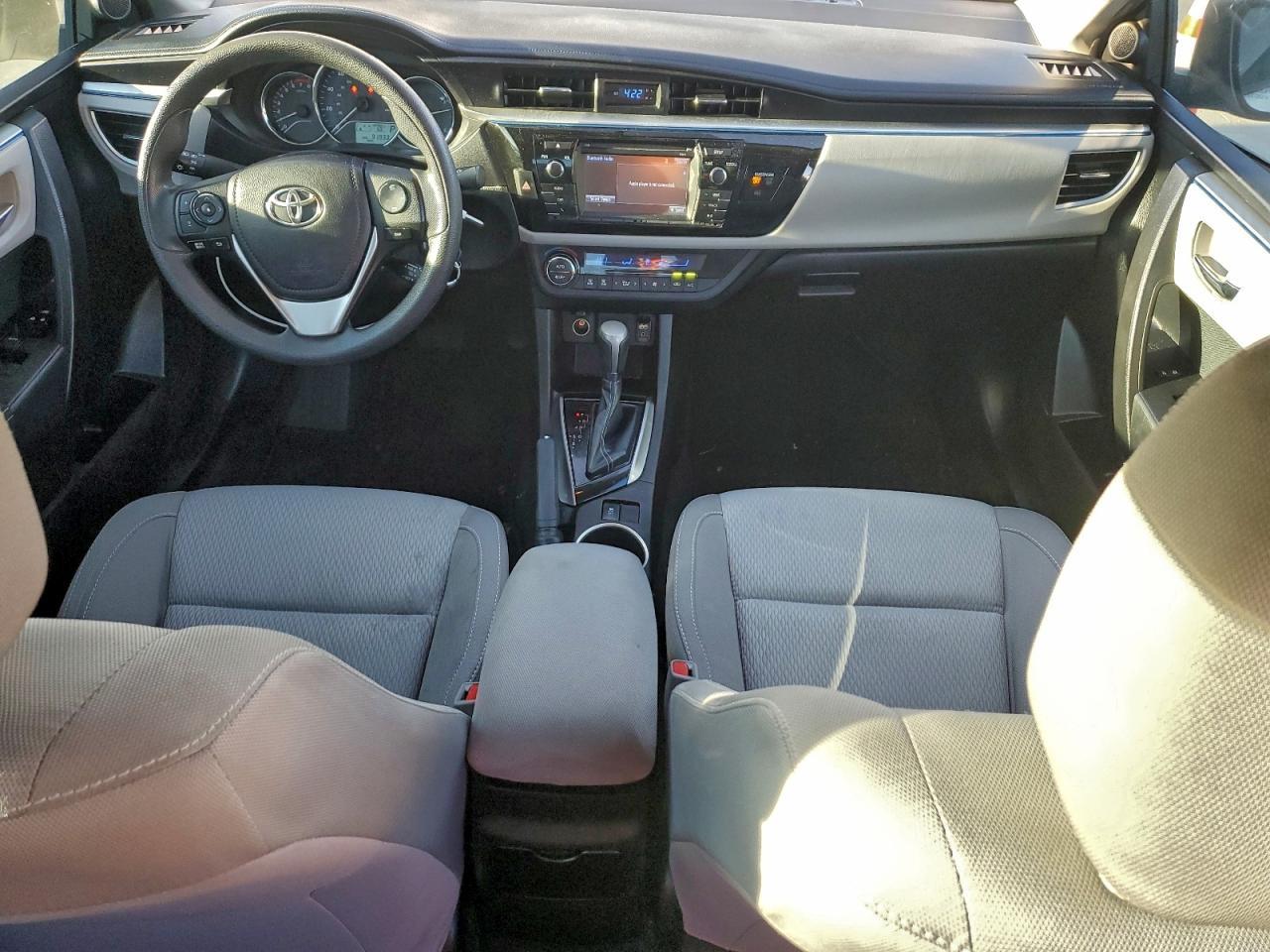 2015 TOYOTA COROLLA