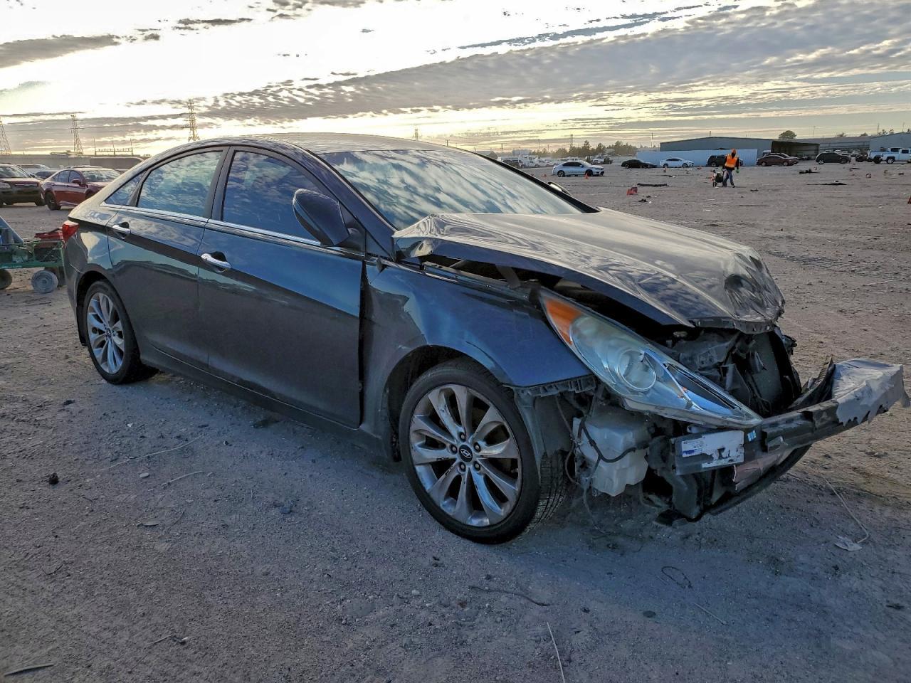 2013 HYUNDAI SONATA