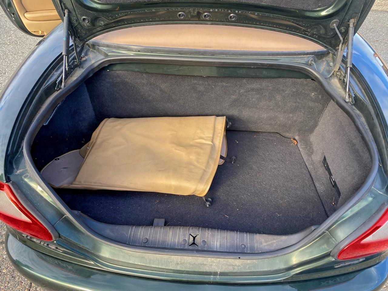 1997 JAGUAR XK-Series