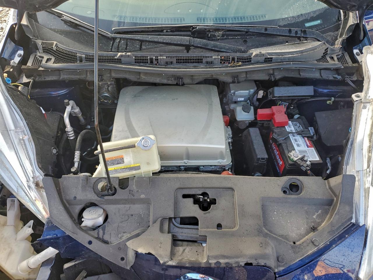 2016 NISSAN LEAF