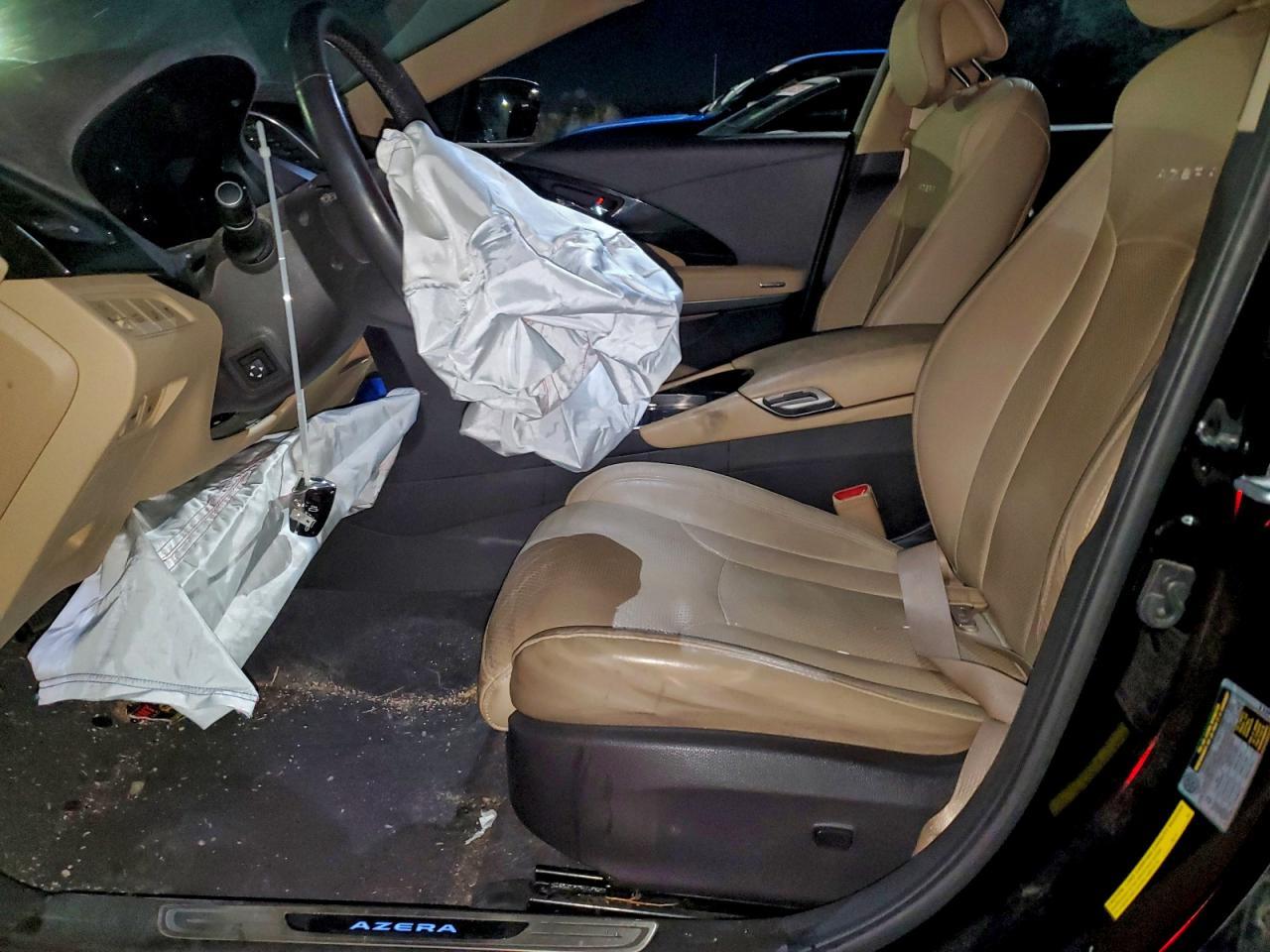 2016 HYUNDAI Azera