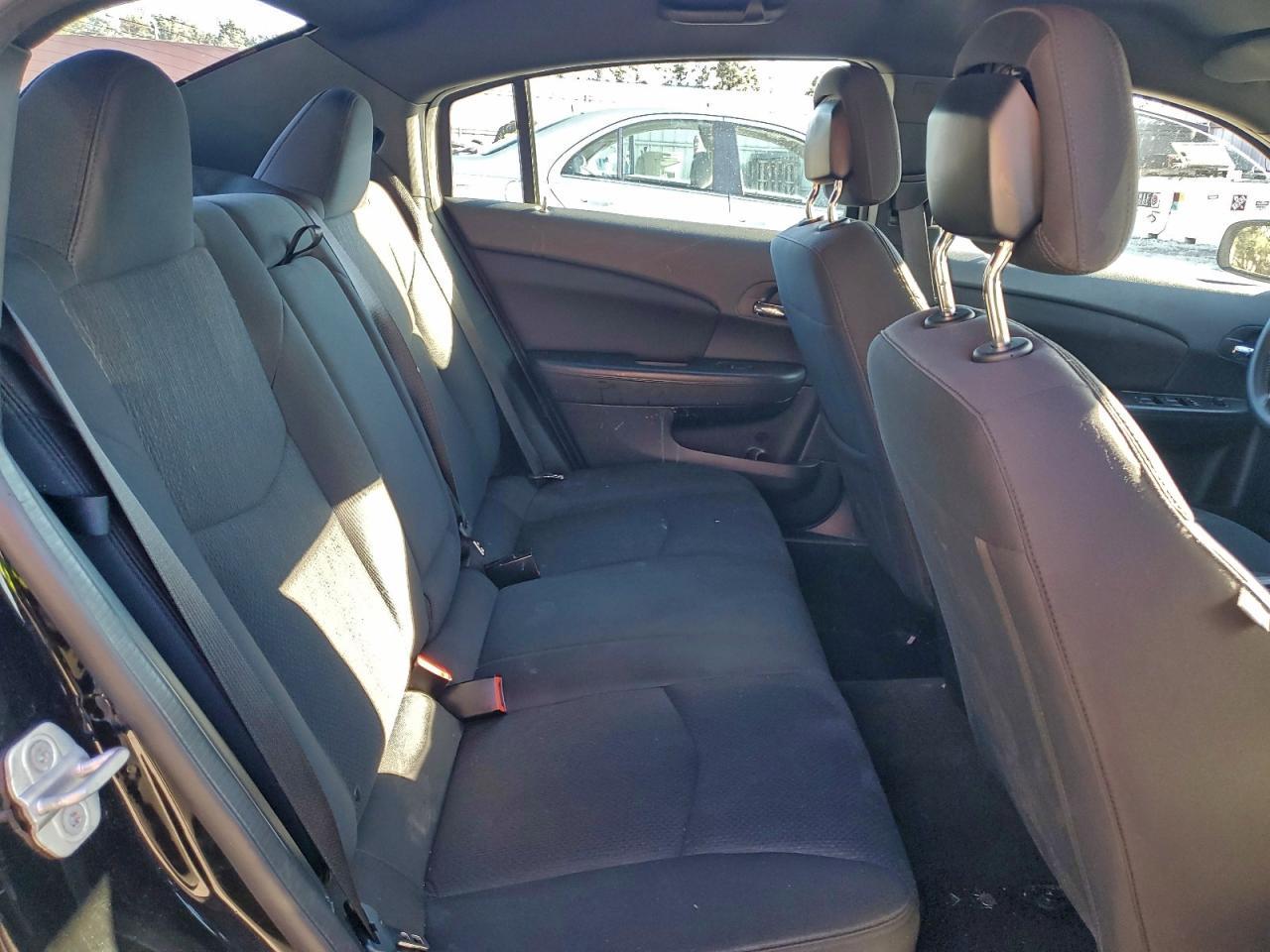 2013 CHRYSLER 200