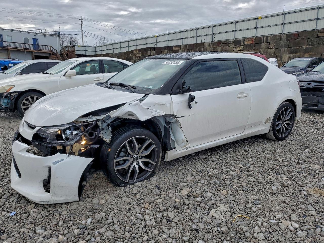 2014 TOYOTA SCION