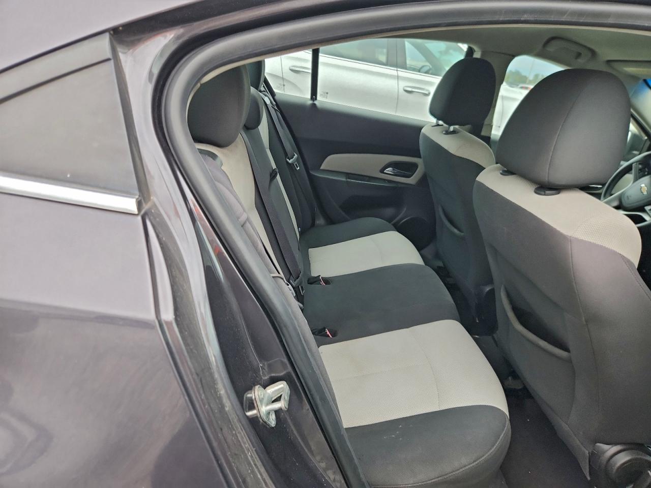 2011 CHEVROLET CRUZE