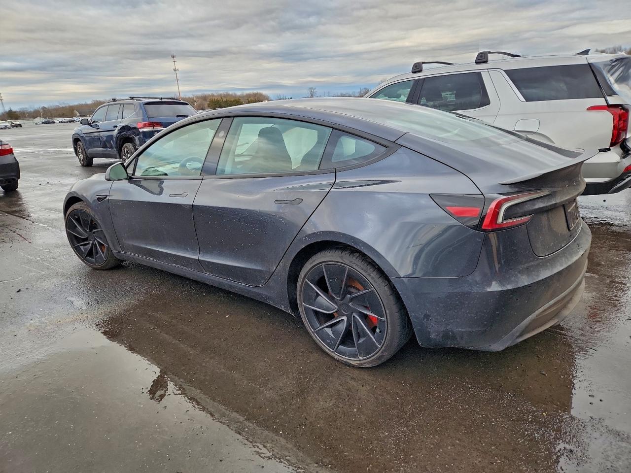 2024 TESLA MODEL 3