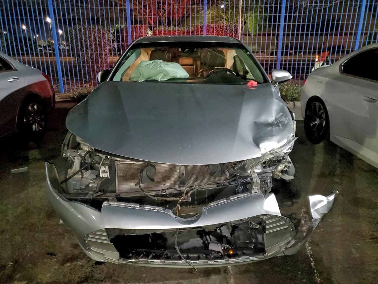 2018 TOYOTA Avalon