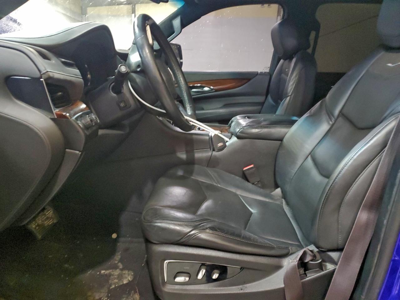 2016 CADILLAC Escalade ESV