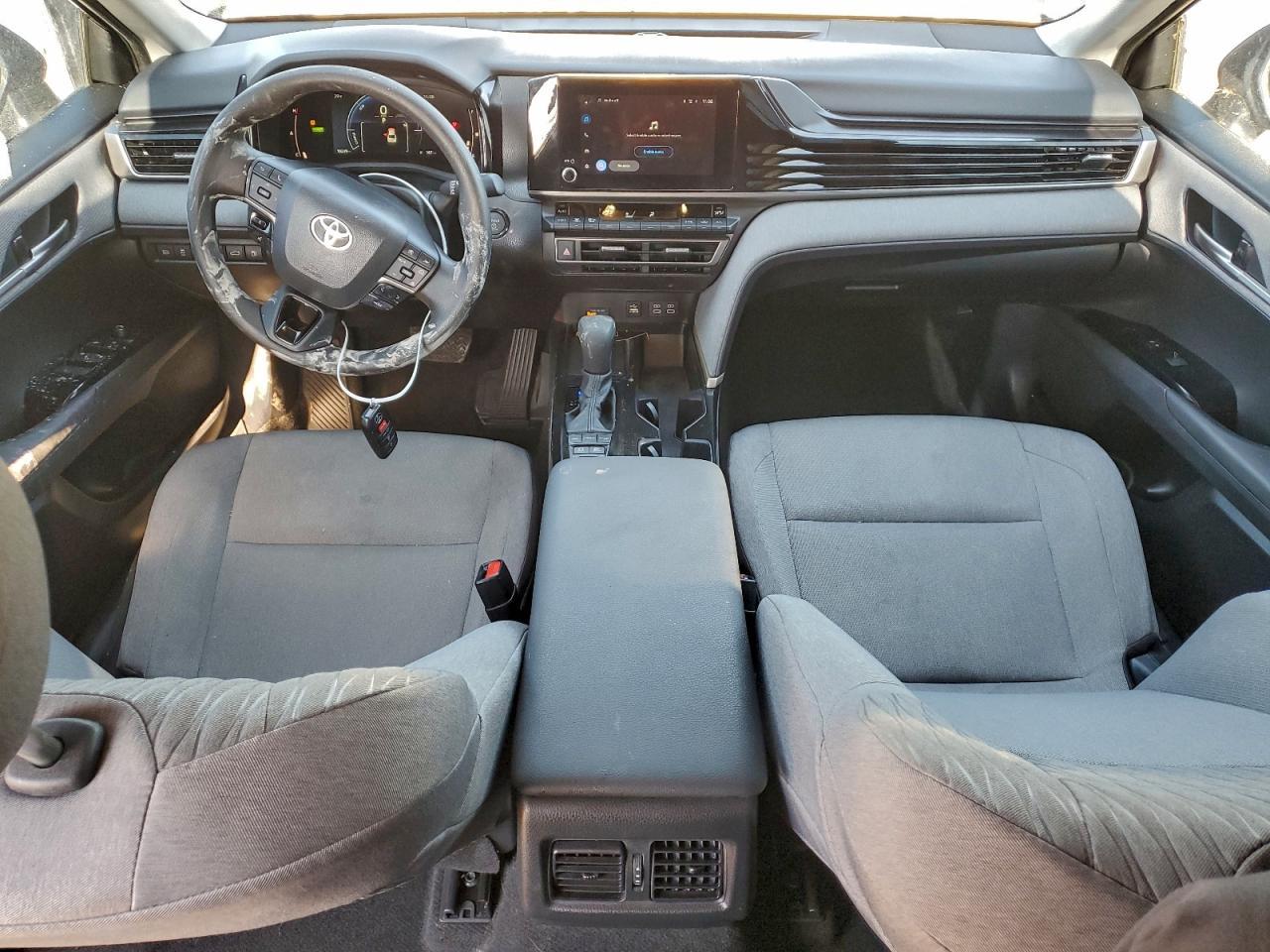 2025 TOYOTA CAMRY
