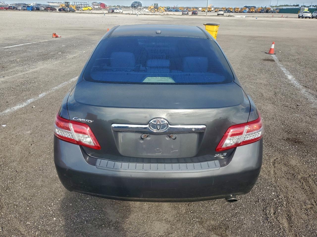 2010 TOYOTA CAMRY
