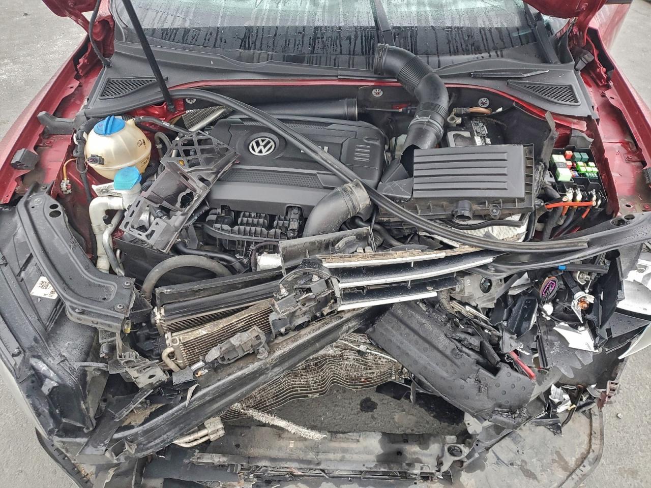 2016 VOLKSWAGEN Passat