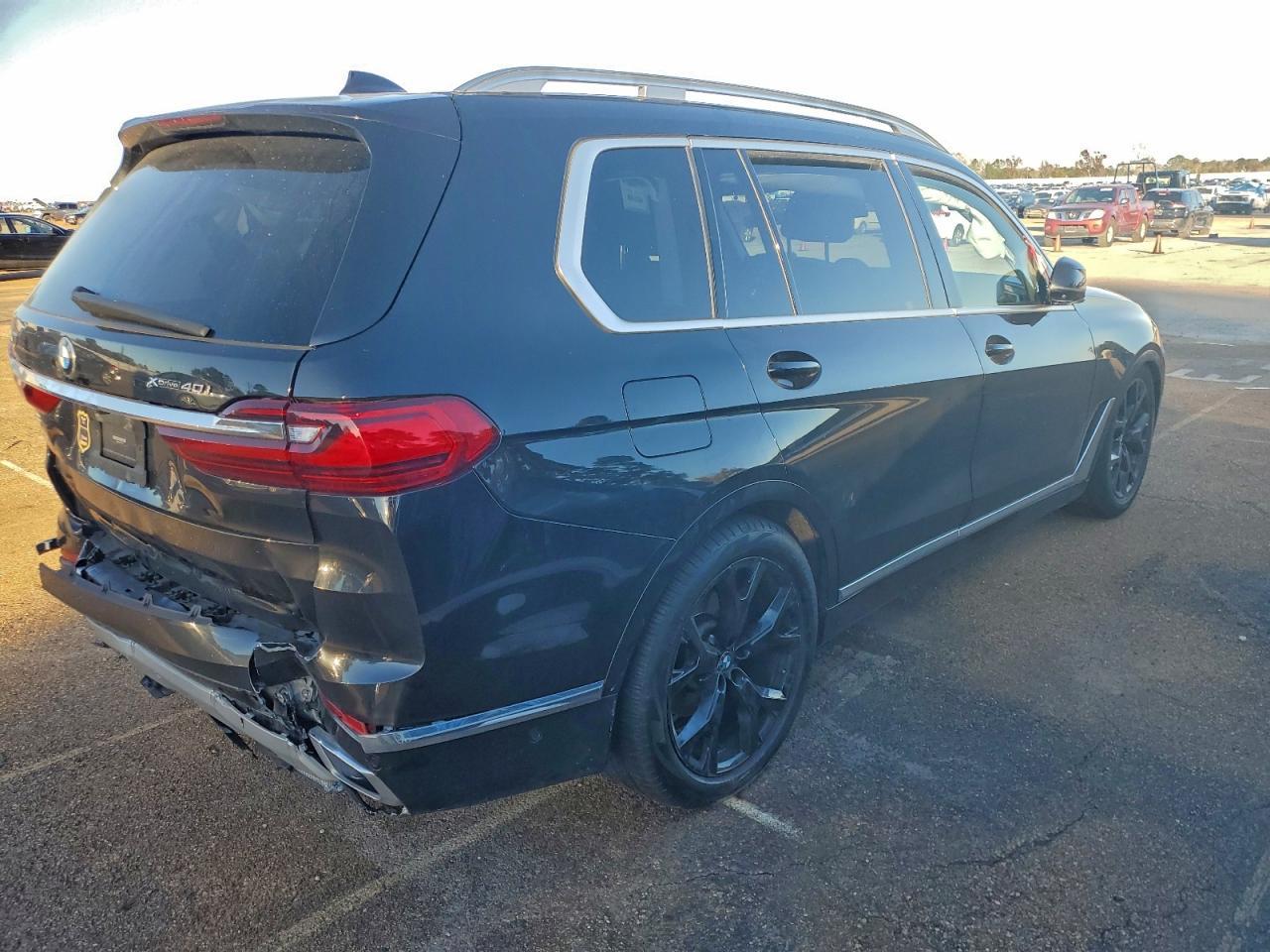 2021 BMW X7