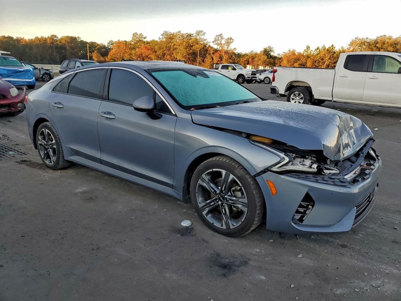 2022 KIA K5