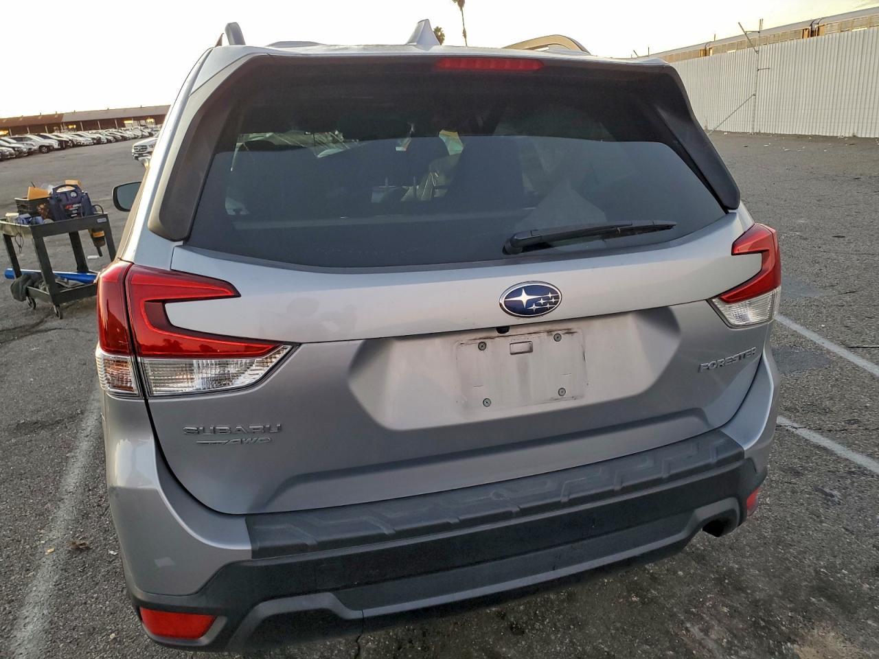 2021 SUBARU FORESTER