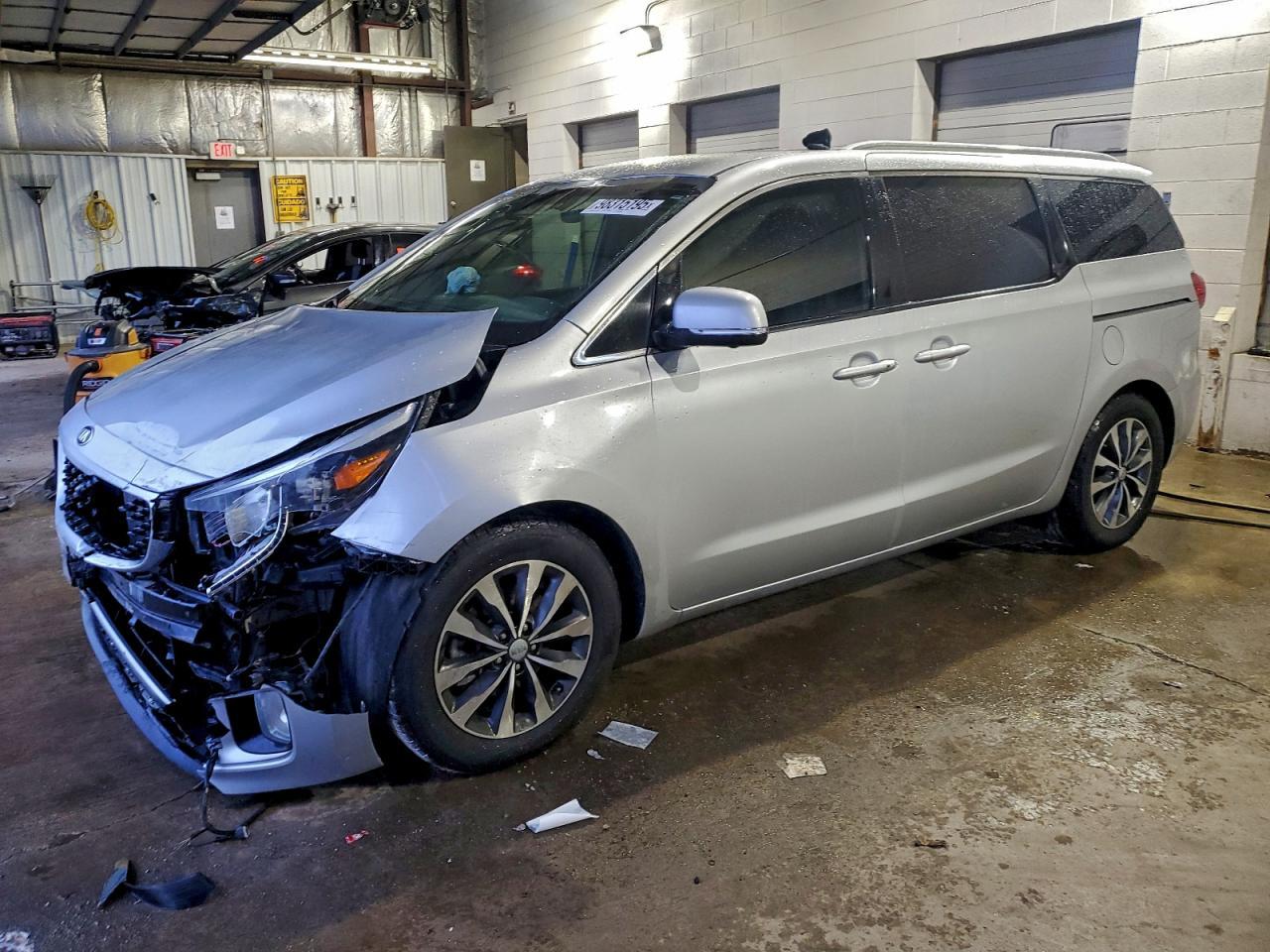2018 KIA SEDONA