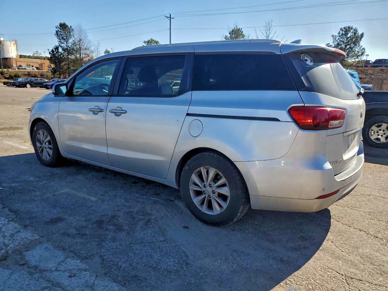 2016 KIA SEDONA