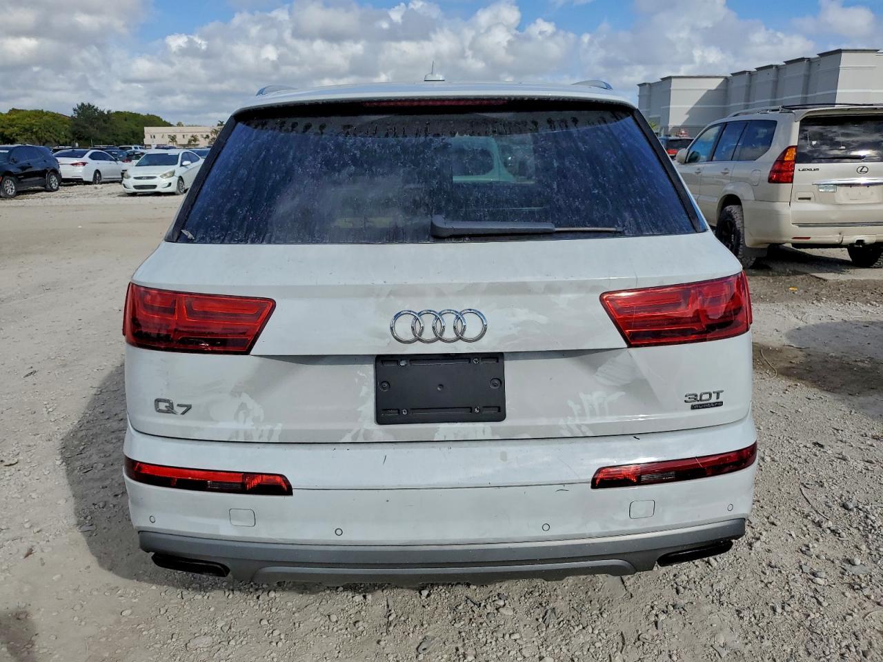 2018 AUDI Q7