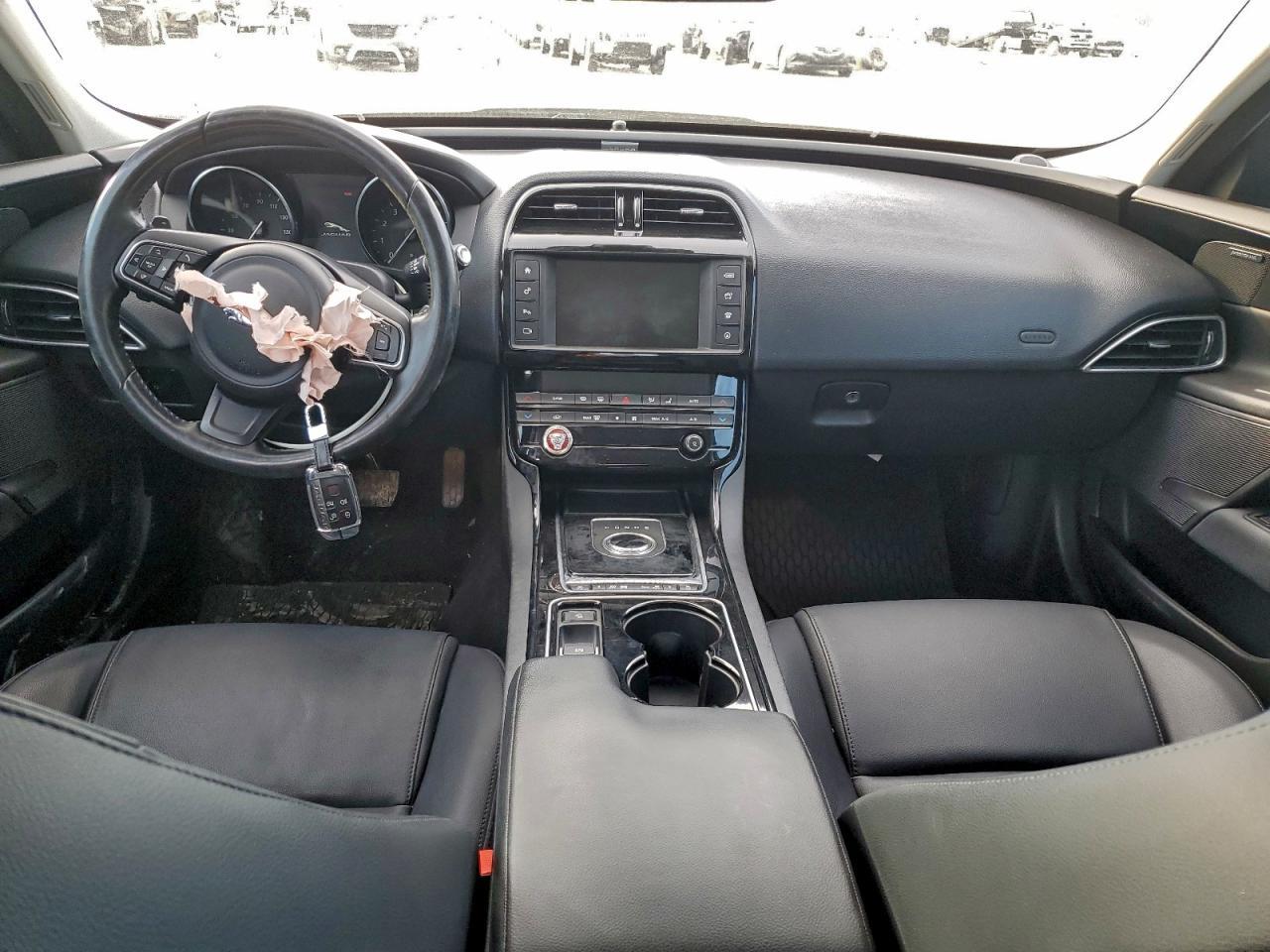 2017 JAGUAR XE