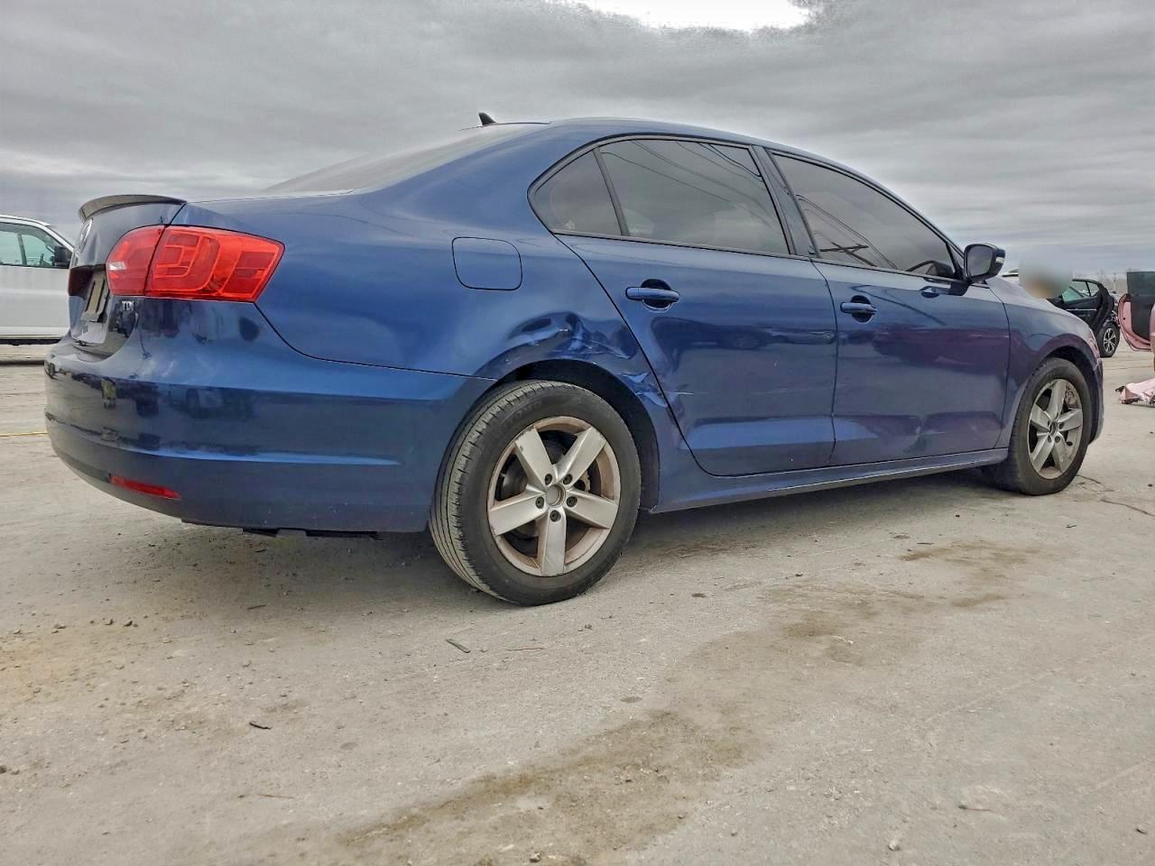 2012 VOLKSWAGEN JETTA