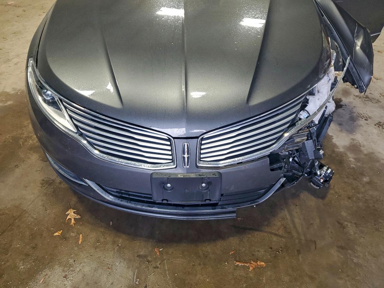 2016 LINCOLN MKZ