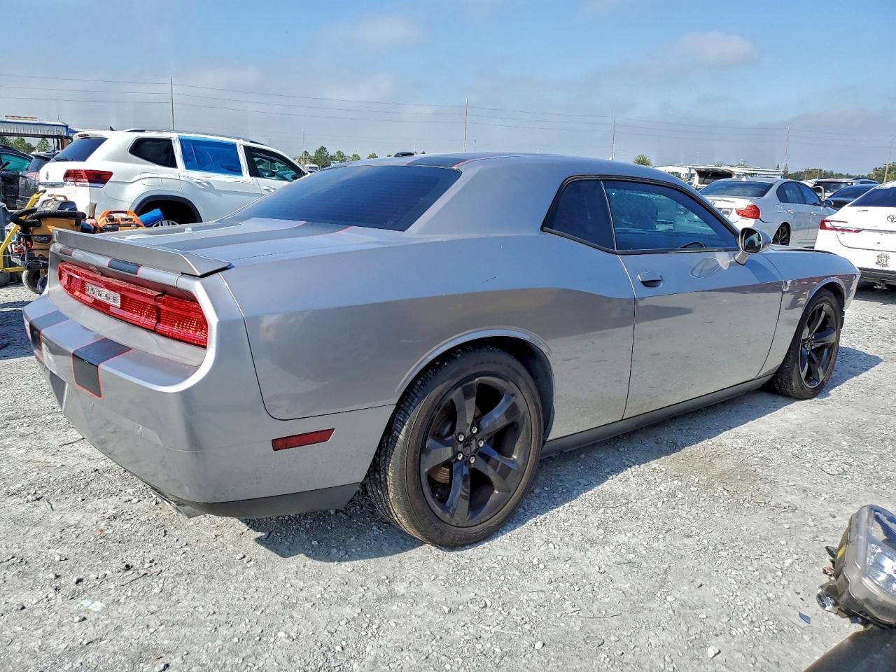 2013 DODGE Challenger
