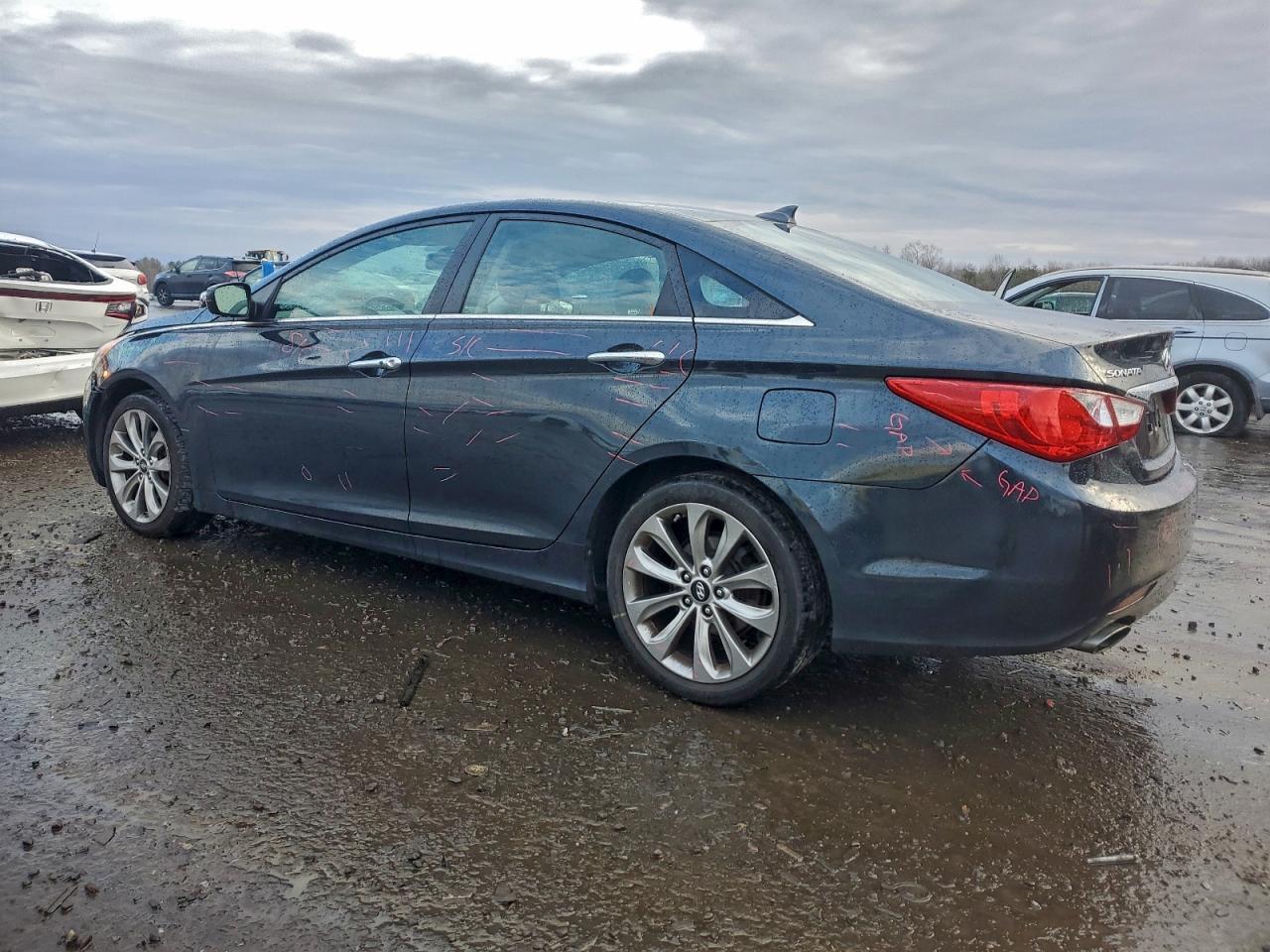 2013 HYUNDAI SONATA