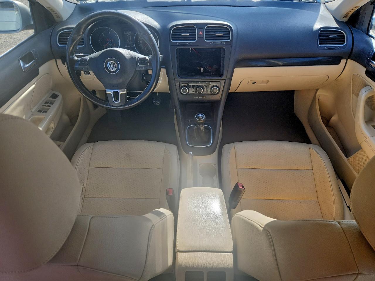 2011 VOLKSWAGEN JETTA