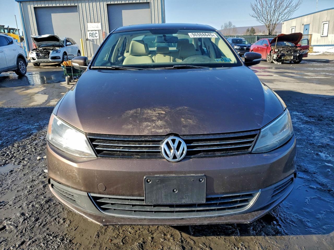 2013 VOLKSWAGEN JETTA