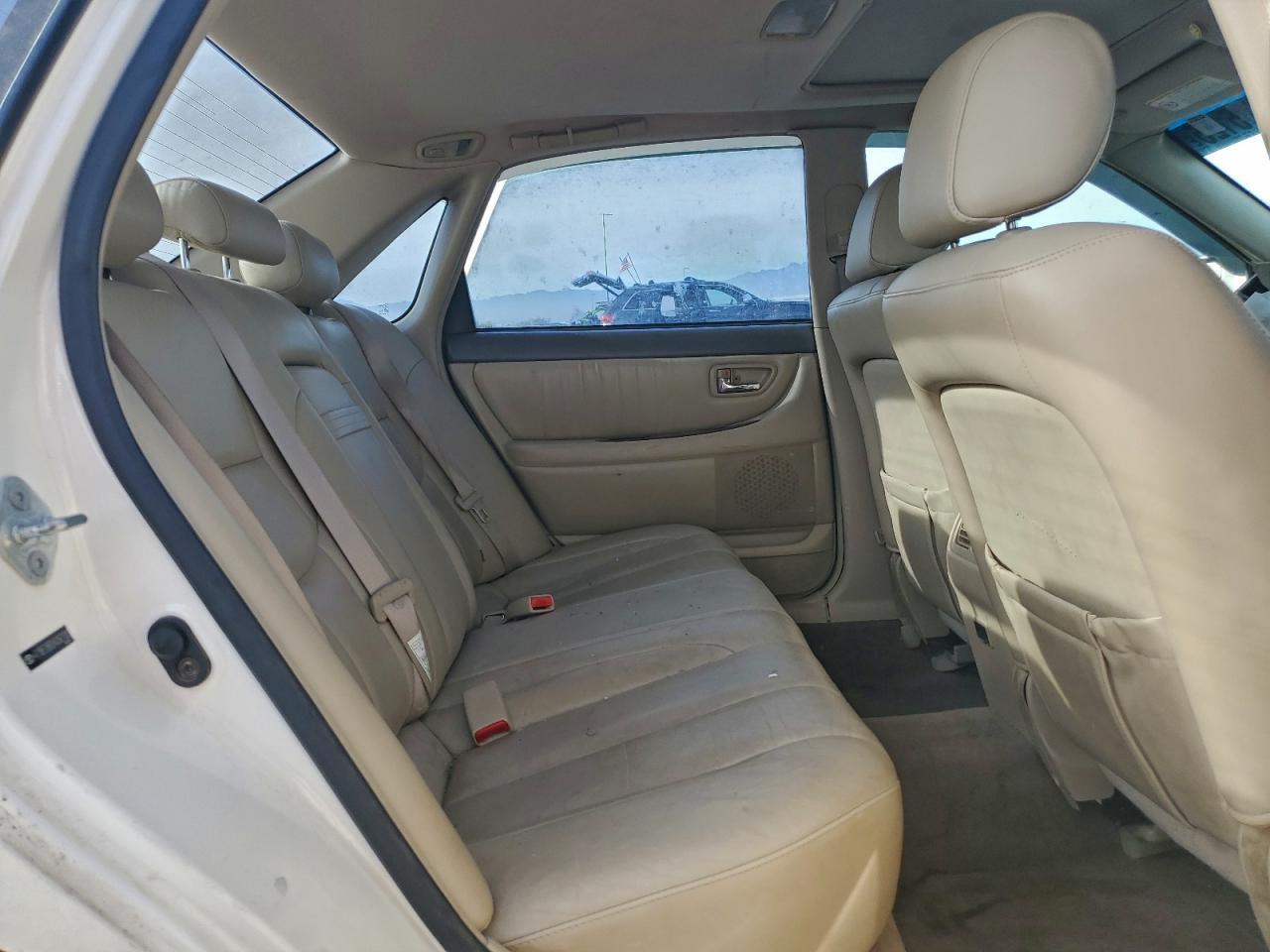 2004 TOYOTA Avalon