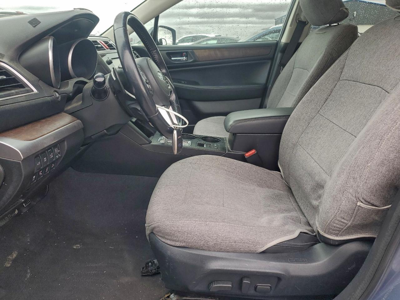 2016 SUBARU Outback