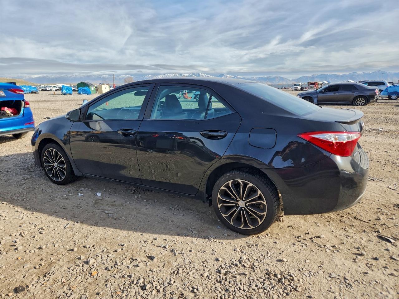 2016 TOYOTA COROLLA