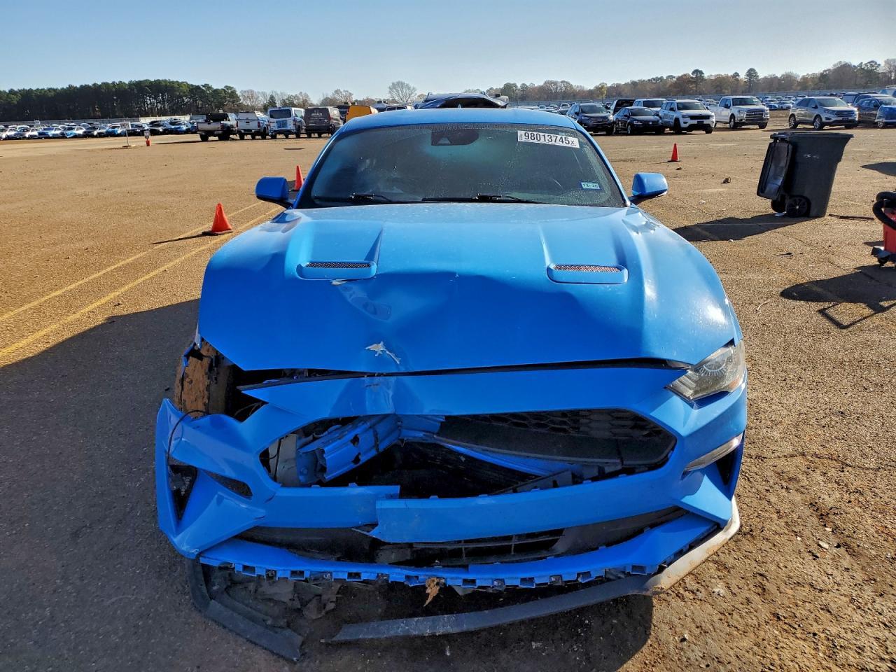 2022 FORD MUSTANG